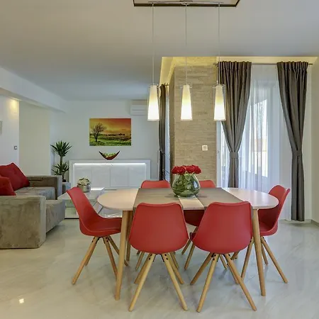 Viras Luxury Holiday Premantura Exterior photo
