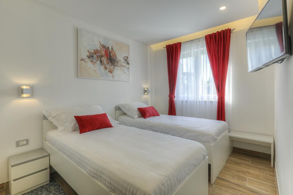 Viras Luxury Apartment *